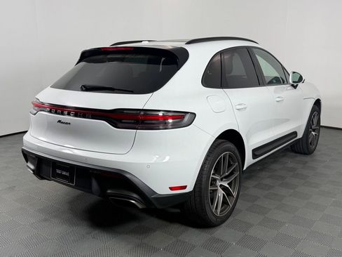 Certified 2026 Porsche Macan AWD/4WD image 7
