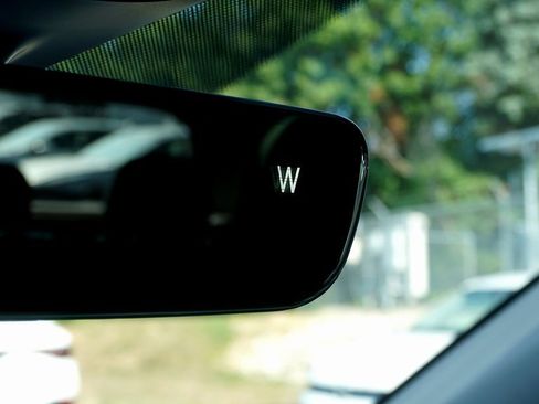 New 2025 Volkswagen Taos SEL image 13