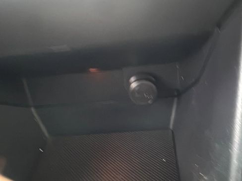 Used 2016 Subaru Crosstrek 2.0i Limited image 13