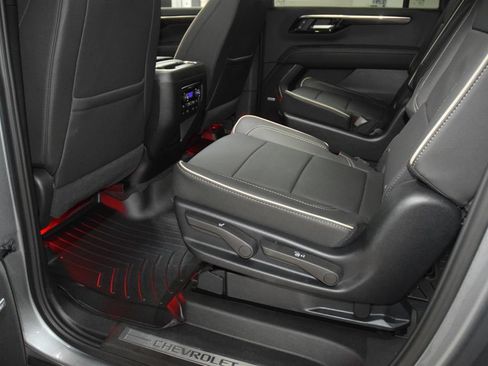 New 2026 Chevrolet Suburban Premier AWD/4WD image 43