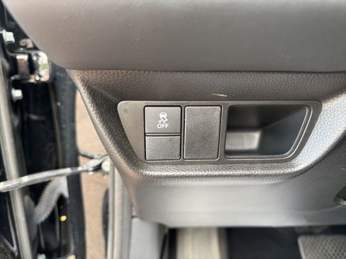 Certified 2023 Honda HR-V LX image 8