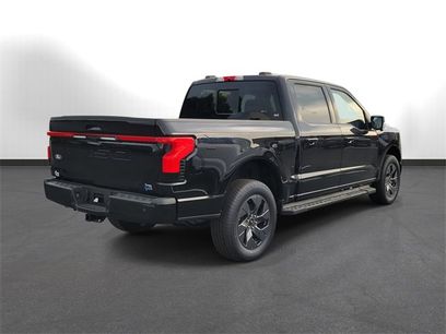 New 2025 Ford F150 Lightning Lariat w/ Max Trailer Tow Package