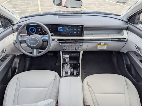 New 2026 Hyundai Tucson SE FWD image 24