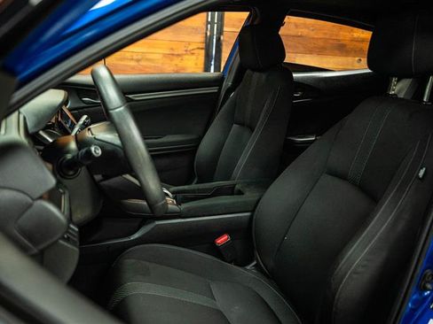 Used 2018 Honda Civic EX image 8