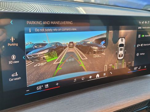 New 2025 BMW 330i 330i w/ M Sport Package image 7