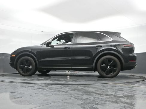Used 2022 Porsche Cayenne Platinum Edition AWD/4WD image 48