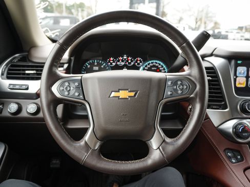 Used 2019 Chevrolet Tahoe Premier image 17