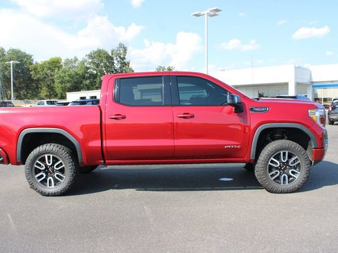 Used 2022 GMC Sierra 1500 AT4 w/ AT4 Preferred Package AWD/4WD image 11