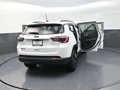 New 2026 Jeep Compass Latitude image 30