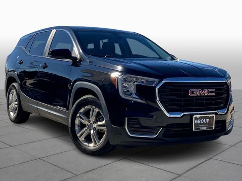 Used 2022 GMC Terrain SLE image 2