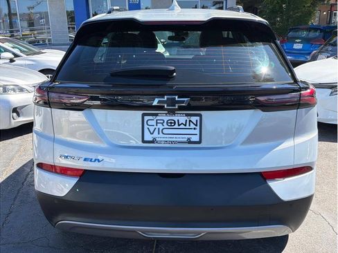 Used 2023 Chevrolet Bolt EUV LT w/ Driver Confidence Package FWD image 18