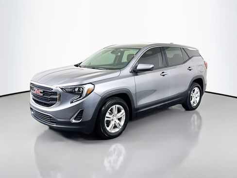 Used 2020 GMC Terrain SLE image 4