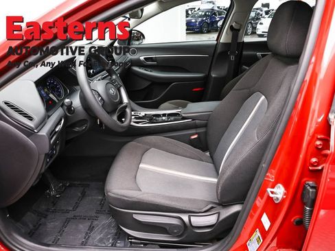 Used 2020 Hyundai Sonata SE w/ Cargo Package FWD image 13