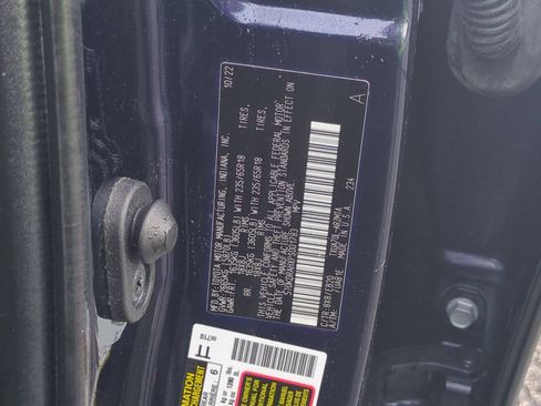 Used 2023 Toyota Highlander XLE FWD image 34