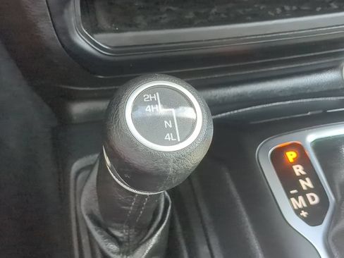 Used 2020 Jeep Wrangler Unlimited Sport S AWD/4WD image 23