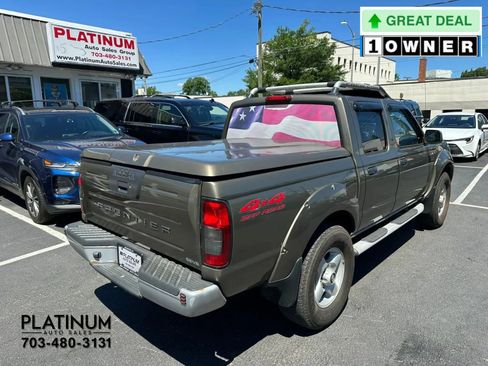 Used 2001 Nissan Frontier SE AWD/4WD image 5