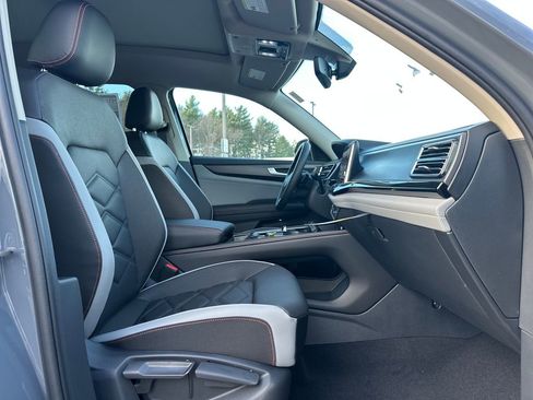 New 2026 Volkswagen Atlas Peak Edition image 16