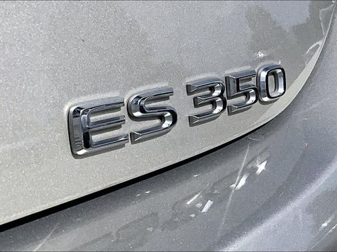 Used 2024 Lexus ES 350 w/ Premium Package FWD image 28