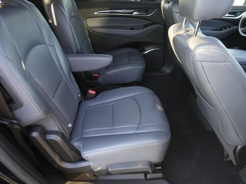 Used 2018 Buick Enclave Premium image 15