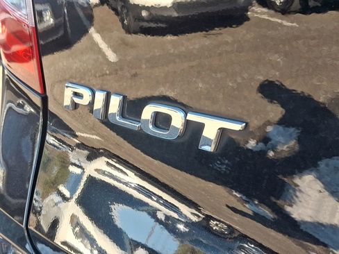 Used 2020 Honda Pilot Touring image 31