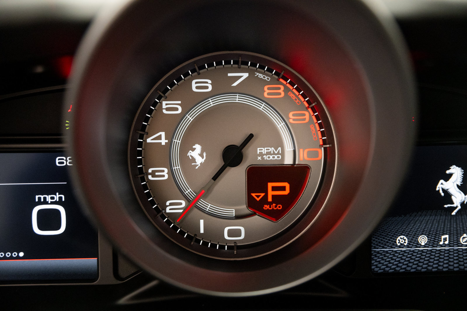 Used 2022 Ferrari F8 Tributo RWD image 30