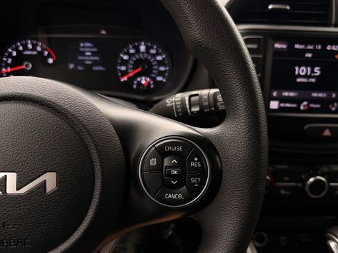 Used 2022 Kia Soul LX w/ Technology Package FWD image 30