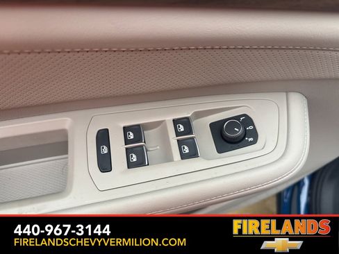 Used 2025 Volkswagen Atlas SE image 15