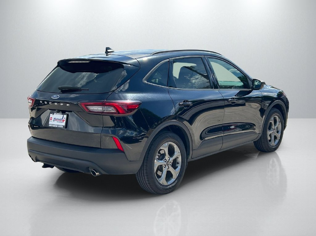 Used 2025 Ford Escape ST-Line FWD image 5