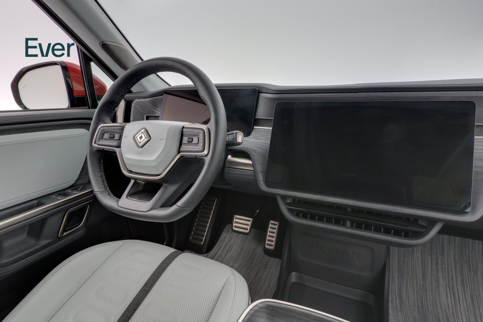 Used 2024 Rivian R1S Adventure Dual AWD/4WD image 25