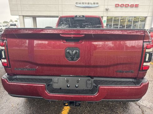 Used 2022 RAM 3500 Laramie AWD/4WD image 5