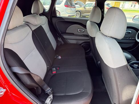Used 2019 Kia Soul FWD image 24