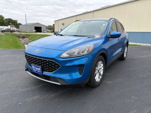Certified 2020 Ford Escape SE FWD image 8