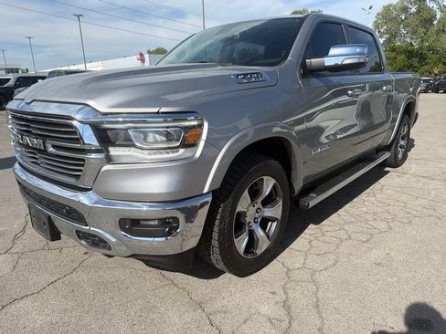 Used 2019 RAM 1500 Laramie RWD image 3