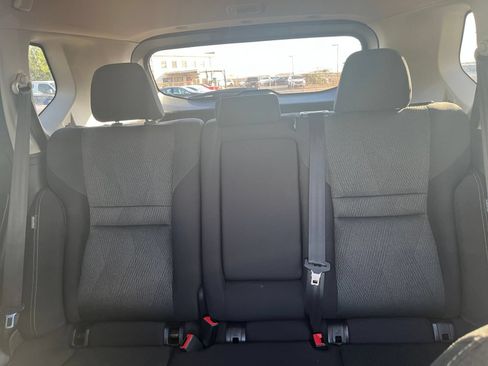 Used 2025 Nissan Rogue SV AWD/4WD image 33