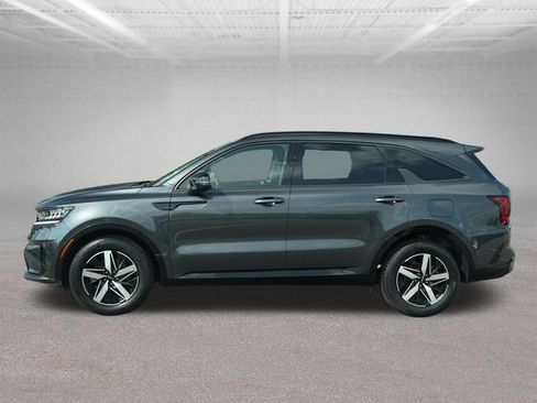 Used 2023 Kia Sorento S FWD image 4