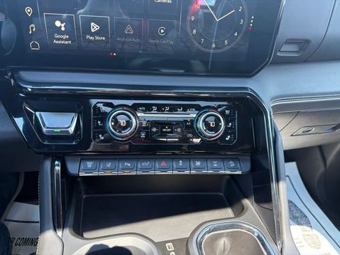 Used 2024 GMC Sierra 2500 AT4X AWD/4WD image 21