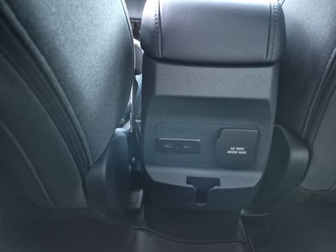 New 2025 Ford Maverick XLT w/ XLT Luxury Package image 19