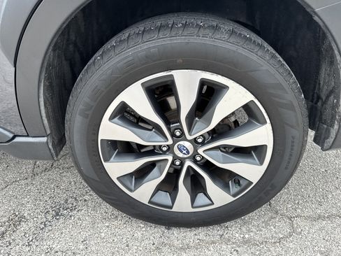 Certified 2023 Subaru Outback Limited AWD/4WD image 9