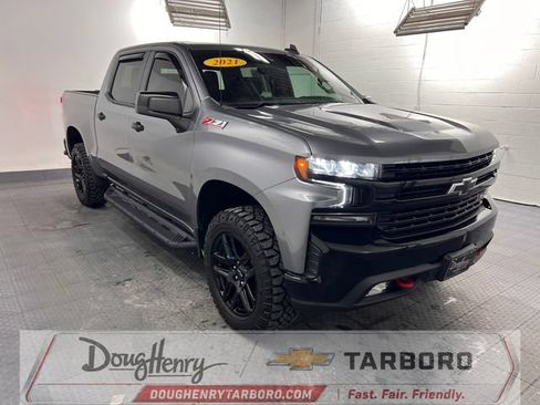 Used 2021 Chevrolet Silverado 1500 LT Trail Boss w/ Convenience Package II AWD/4WD image 5