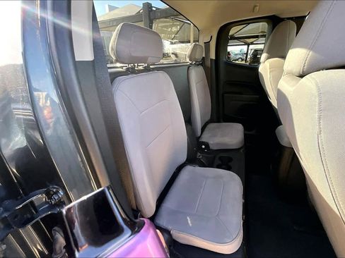 Used 2019 Chevrolet Colorado W/T w/ WT Convenience Package image 17