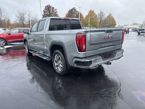 New 2026 GMC Sierra 1500 SLT image 2