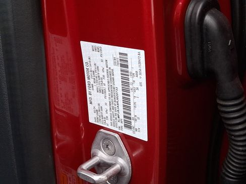 Certified 2024 Lincoln Nautilus Premier image 28