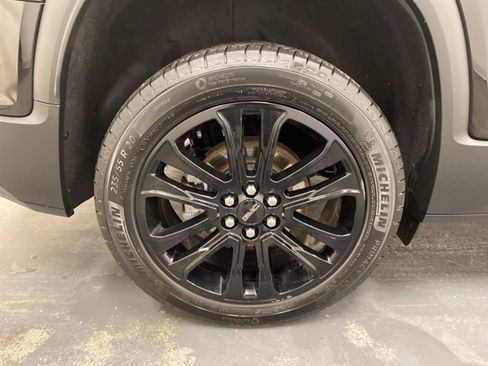 Certified 2023 GMC Acadia SLT w/ Elevation Edition image 31