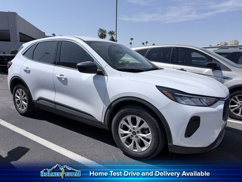 Used 2023 Ford Escape Active FWD image 1
