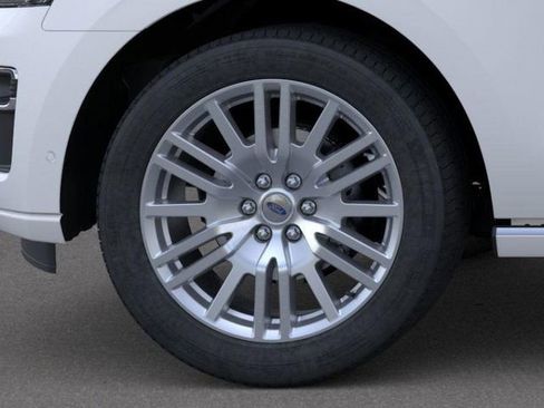 New 2023 Ford Expedition Max Platinum image 19