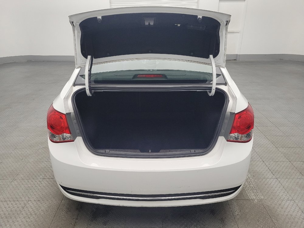 Used 2016 Chevrolet Cruze LT w/ Sun And Sound Package FWD image 29