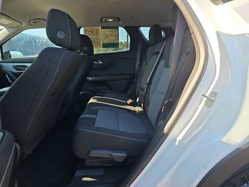 Used 2024 Chevrolet Blazer LT w/ Convenience Package FWD image 18