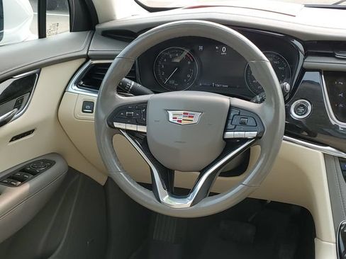 Used 2021 Cadillac XT6 Premium Luxury AWD/4WD image 33