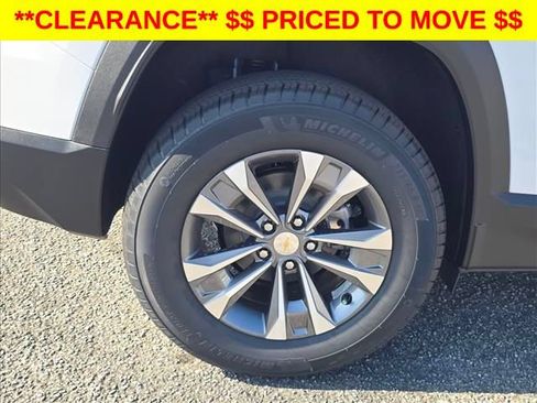 New 2026 Chevrolet Equinox LT AWD/4WD image 32