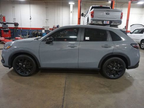 Used 2023 Honda HR-V Sport image 16
